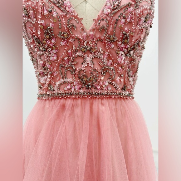 Gown size 4(S) Pink halter-neck V-neck fairy dress - Picture 5 of 6